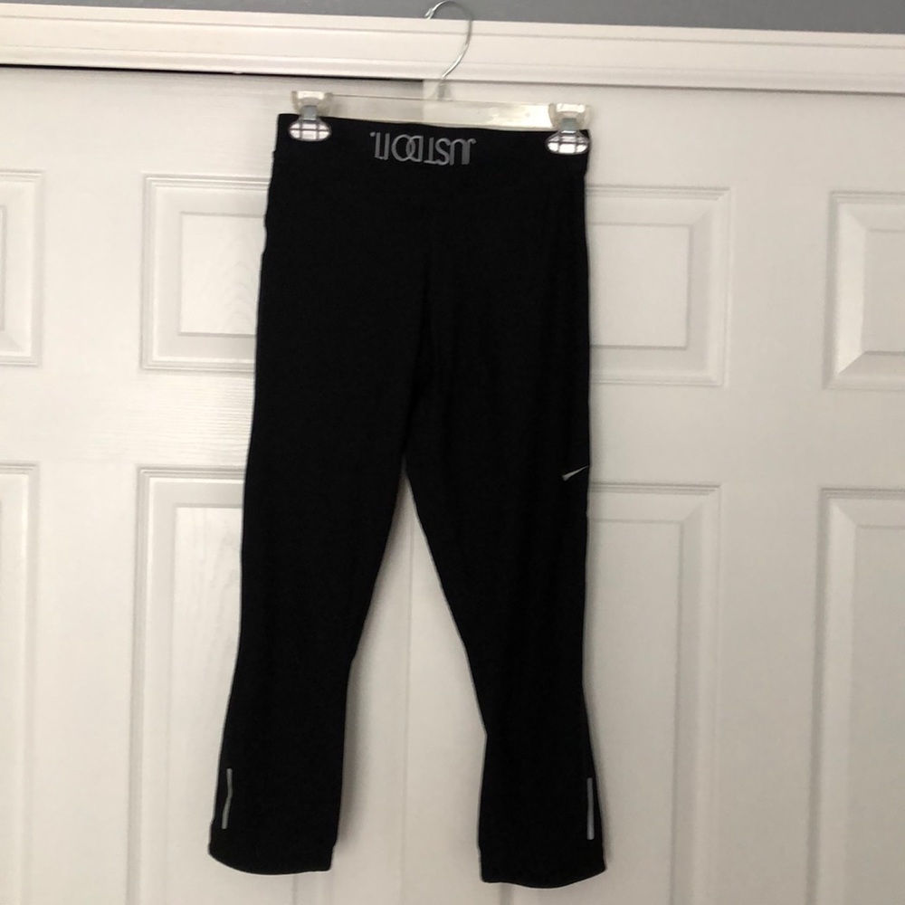 Nike Dri-FIT capris